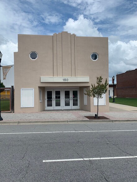 Primary Photo Of 150 E Thomas St, Rocky Mount General Retail For Lease