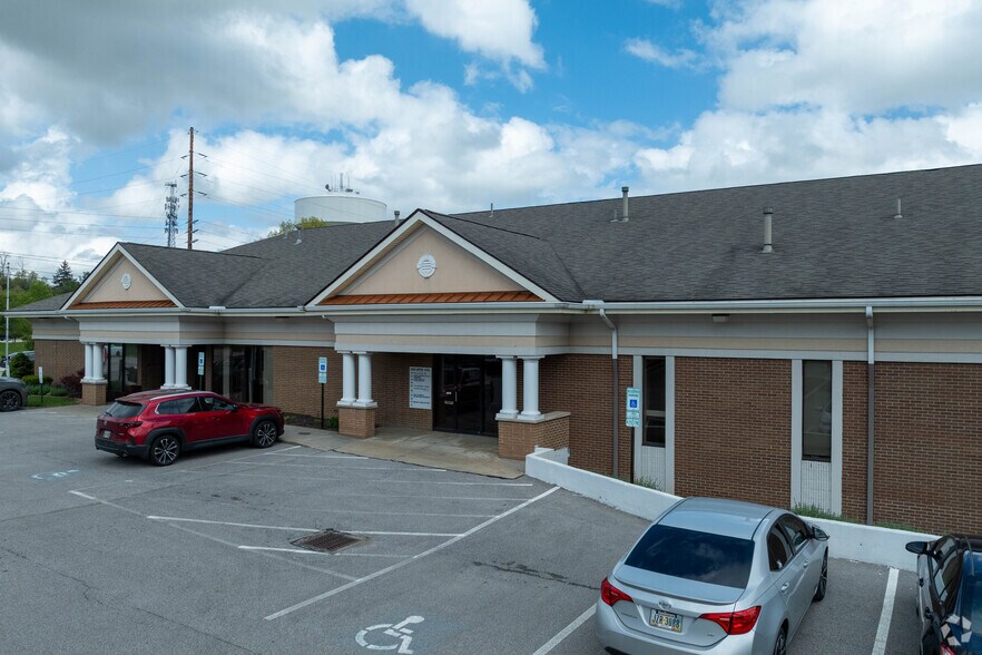 More Photos Of 3869 Darrow Rd, Stow Office For Sale