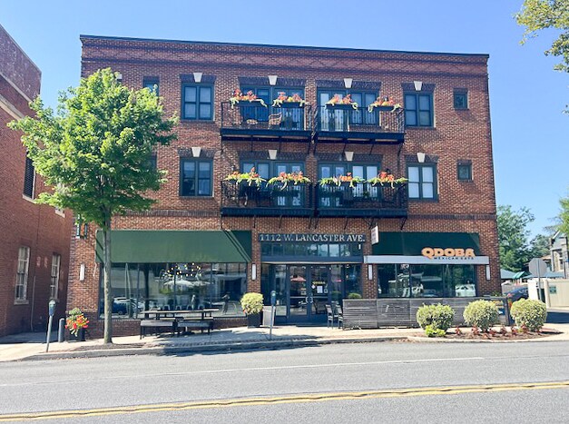 Primary Photo Of 1112 E Lancaster Ave, Bryn Mawr Apartments For Lease