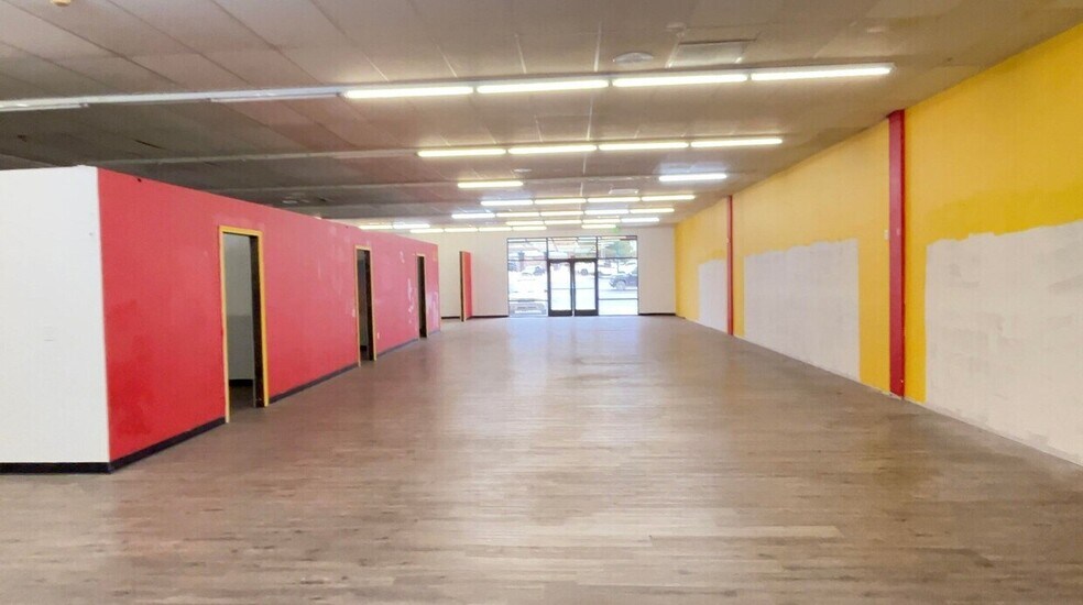 More Photos Of 684 S Main St, Cedar City Drugstore For Lease