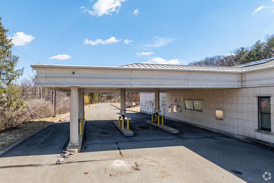 More Photos Of 705 Milford Rd, East Stroudsburg Bank For Sale