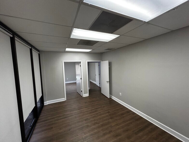 More Photos Of 1831 N Belcher Rd, Clearwater Office For Lease