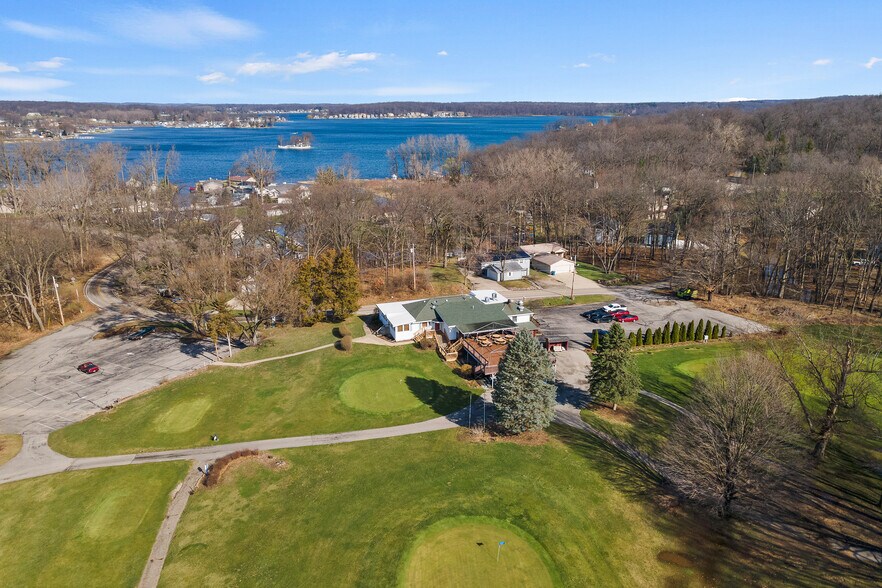 More Photos Of 1445 275 N Rd, Angola Sports And Entertainment For Sale