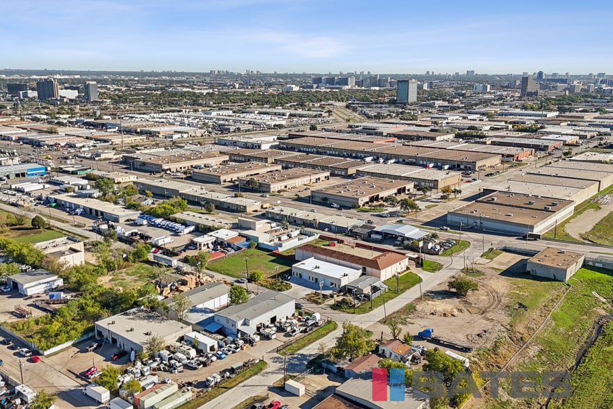 More Photos Of 4710 Carol Ln, Dallas Distribution For Lease