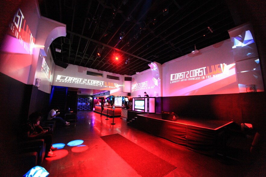 More Photos Of 912 71st St, Miami Beach Bar For Sale