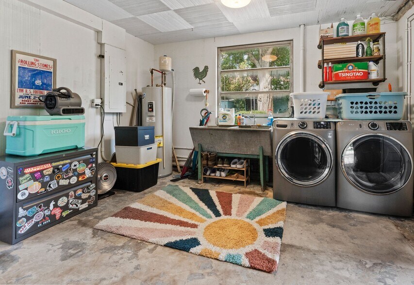 More Photos Of 200 66th St N, Saint Petersburg Office For Sale