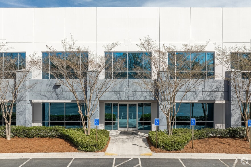 More Photos Of 4300 S Fulton Pky, Atlanta Warehouse For Lease