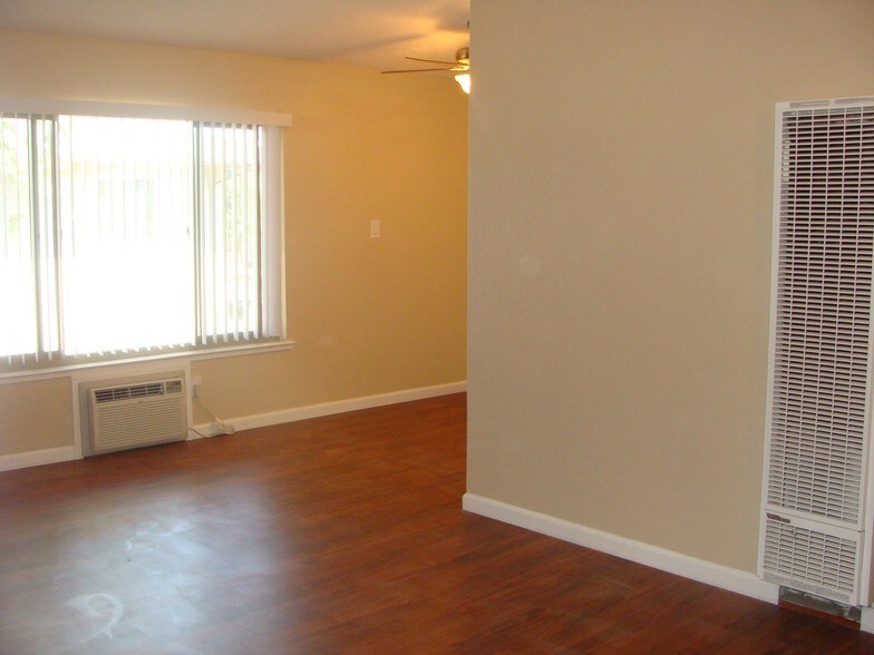 More Photos Of 10501 Croetto Way, Rancho Cordova Apartments For Sale