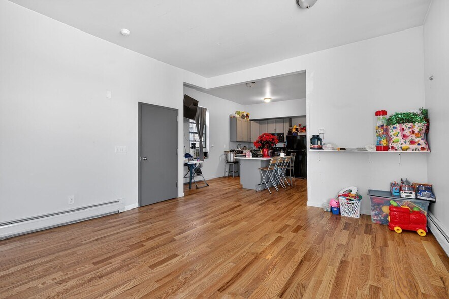More Photos Of 219-225 Broad st, Staten Island Apartments For Sale