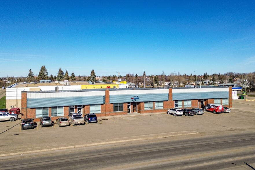 Primary Photo Of 4602 50 St, Stettler Light Manufacturing For Sale