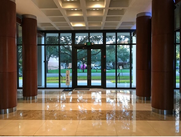 More Photos Of 400 University Dr, Coral Gables Office For Lease