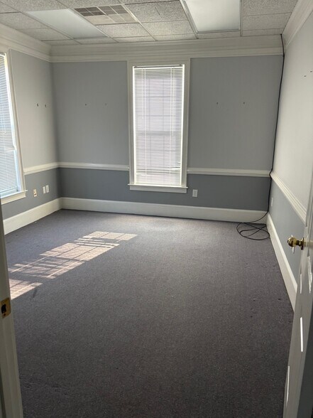 More Photos Of 112 Governors Sq, Peachtree City Office For Lease