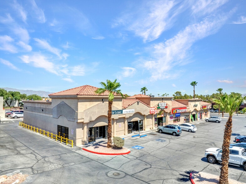 More Photos Of 6700 W Charleston Blvd, Las Vegas Freestanding For Lease