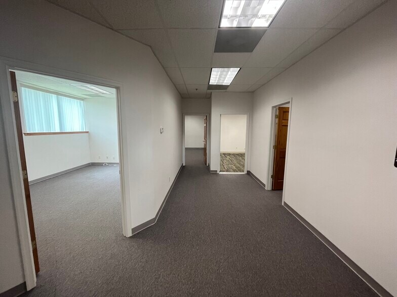 More Photos Of 1616 Centerville Tpke, Virginia Beach Light Distribution For Lease