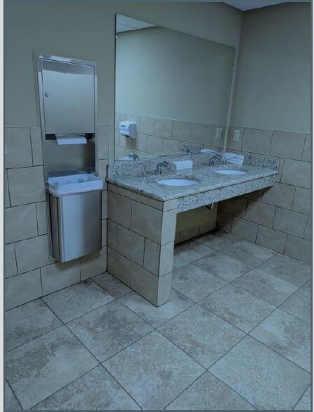More Photos Of 28116 Orchard Lake Rd, Farmington Hills Office For Sale