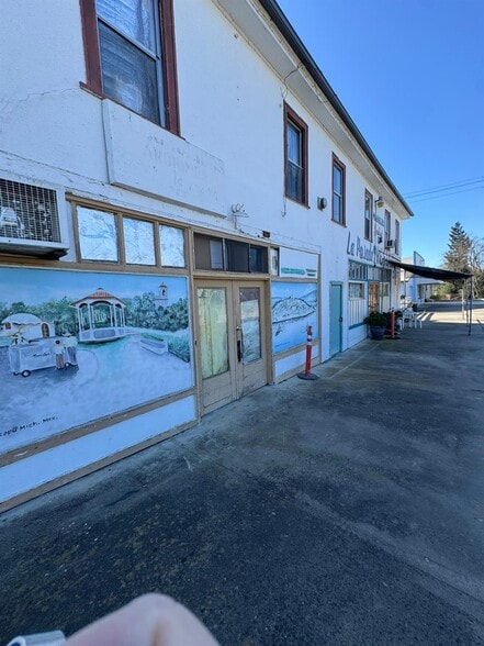 More Photos Of , Courtland Unknown For Sale