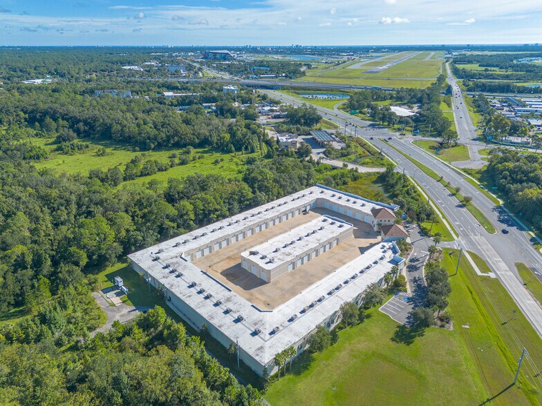 More Photos Of 3088 W International Speedway Blvd, Daytona Beach Self Storage For Sale