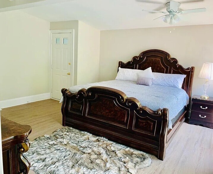 More Photos Of 323 4th St NE, Atlanta Apartments For Sale