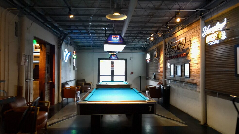 More Photos Of 100 W Livingston St, Orlando Restaurant For Lease