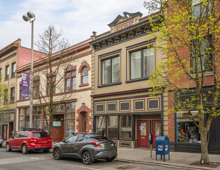 More Photos Of 425-427 W First Ave, Spokane General Retail For Sale