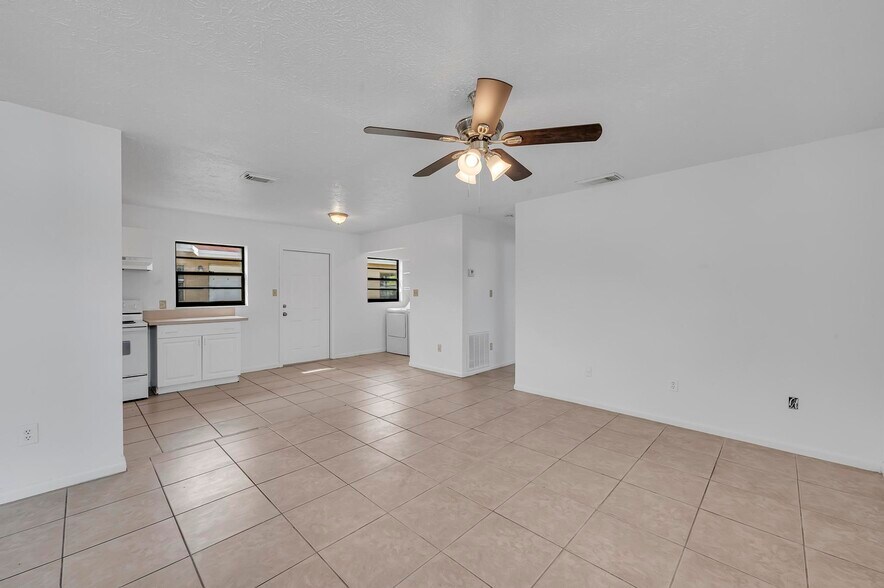 More Photos Of 1702 Avenue L, Fort Pierce Apartments For Sale