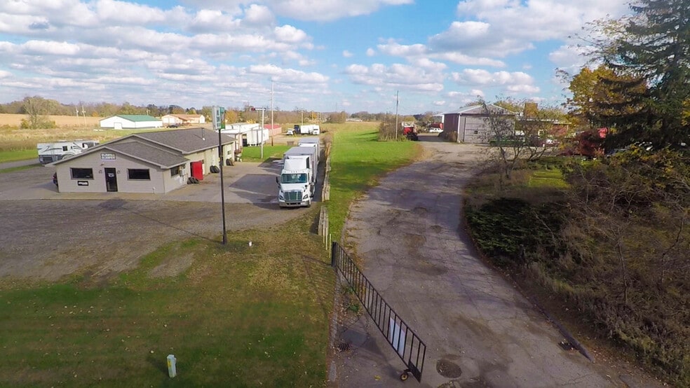 More Photos Of 2505 N Parma Rd, Parma Service For Sale