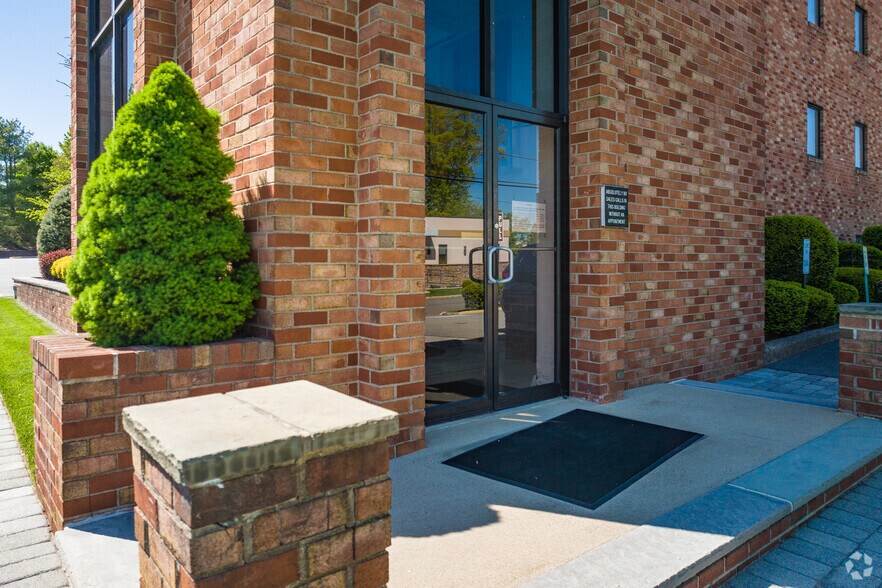 More Photos Of 1280 Route 46, Parsippany Office For Lease