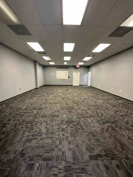 More Photos Of 2525 Drane Field Rd, Lakeland Unknown For Sale