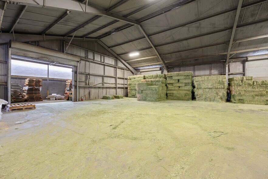 More Photos Of 780 N Todd Ave, Azusa Distribution For Sale