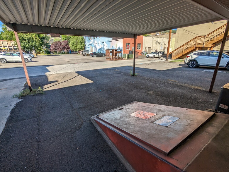 More Photos Of 1112 Adams Ave, La Grande Storefront Retail Office For Sale