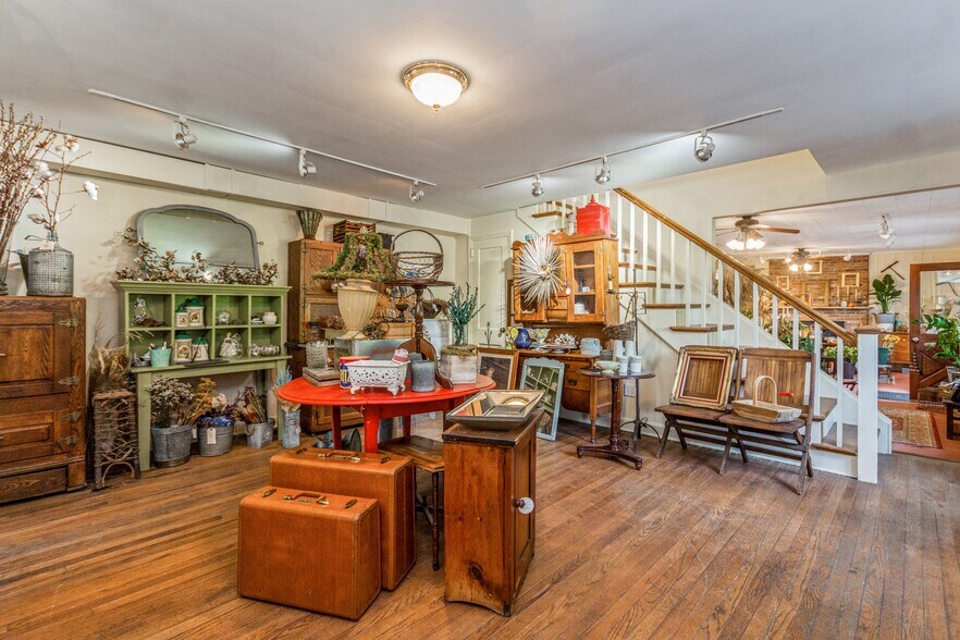 More Photos Of 178 Charles Colman Blvd, Pawling Garden Center For Sale