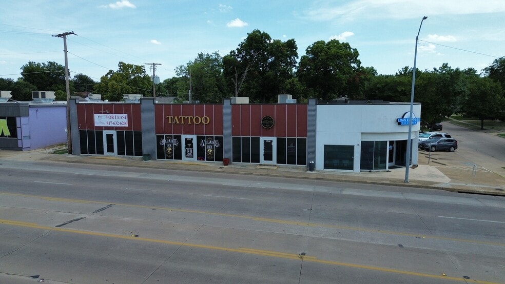 More Photos Of 1715-1721 W Berry St, Fort Worth Storefront Retail Office For Sale