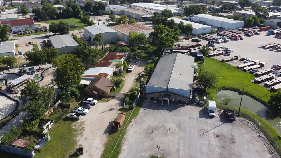 More Photos Of 11414 Hempstead Rd, Houston Industrial For Lease