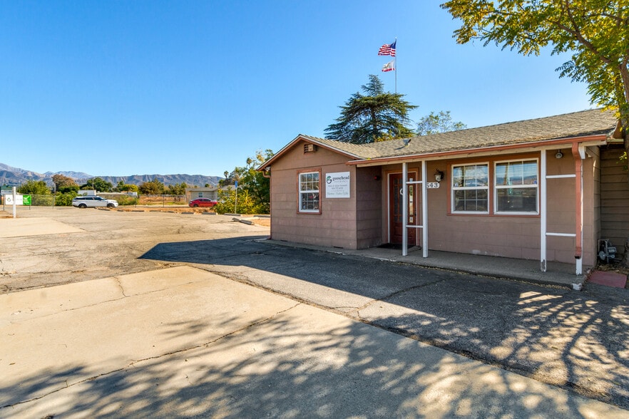 Primary Photo Of 543 W County Line Rd, Calimesa Office Residential For Sale