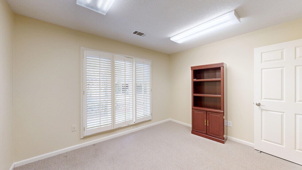 More Photos Of 1320 Wynnton Rd, Columbus Office For Lease