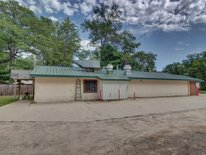 More Photos Of 10945 SE M-72 Hwy, Kalkaska Restaurant For Sale