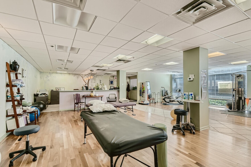 More Photos Of 1100 Central Ave, Wilmette Apartments For Lease