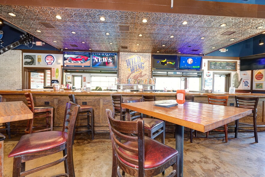 More Photos Of 3040 Capps Way, Opelika Restaurant For Sale