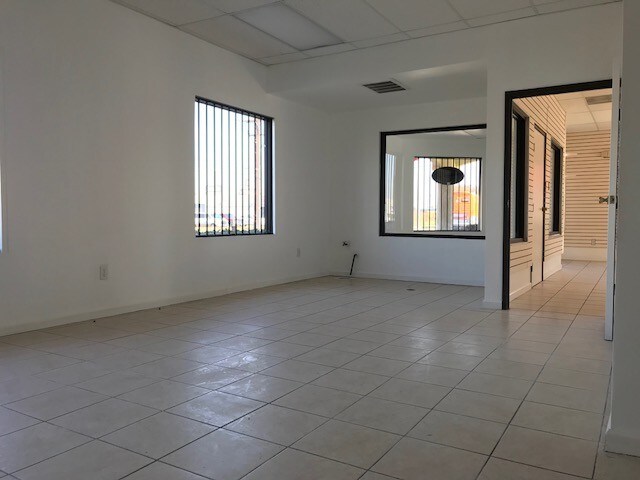 More Photos Of 13250 Rosecrans Ave, Norwalk Storefront For Lease