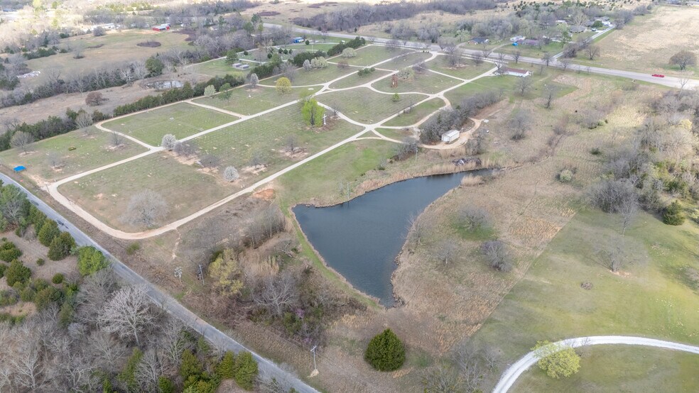 More Photos Of 12481 OK-19, Ada Cemetery Mausoleum For Sale