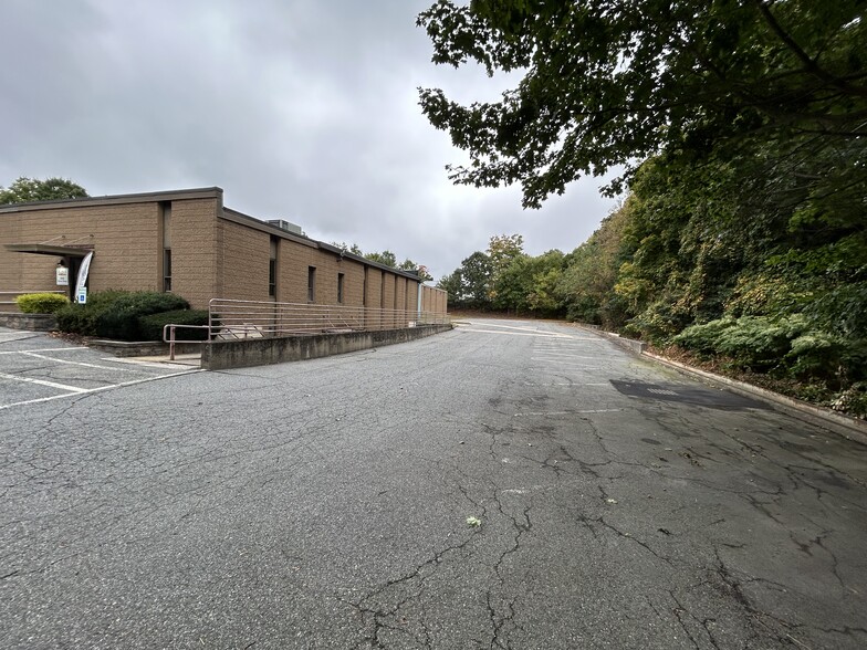 More Photos Of 112 Main St, Northborough Medical For Lease