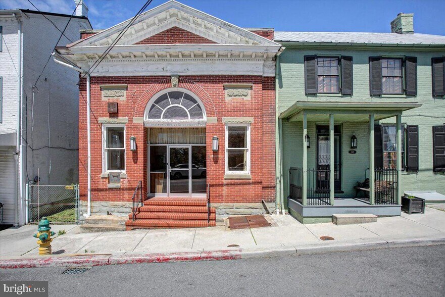 Primary Photo Of 140 Cumberland st, Clear Spring Storefront For Sale