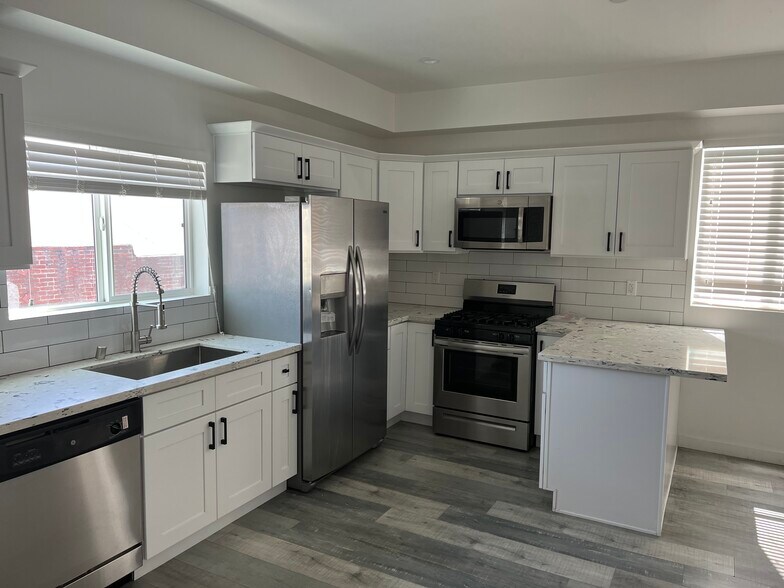 More Photos Of 1243 S Catalina St, Los Angeles Apartments For Sale