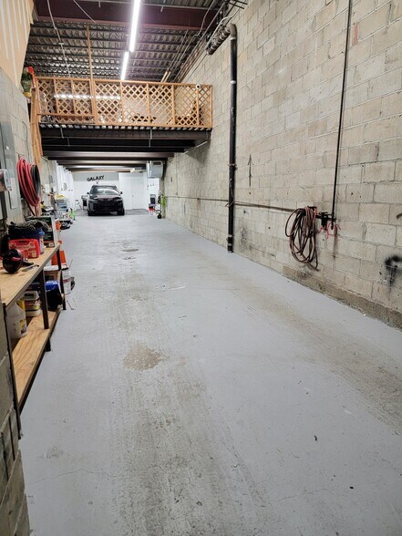 More Photos Of 251 52nd St, Brooklyn Warehouse For Lease