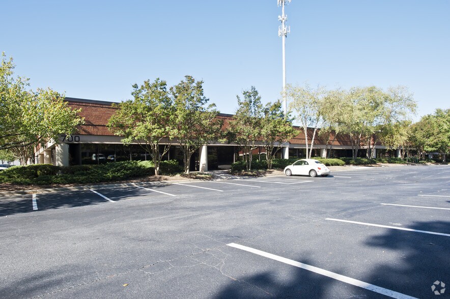 More Photos Of 3980 DeKalb Technology Pky, Atlanta Light Distribution For Lease