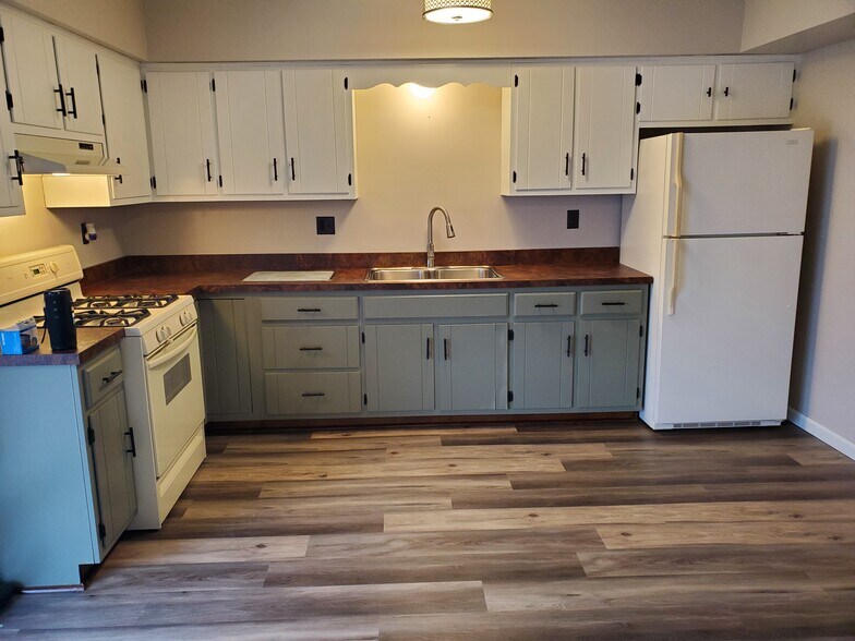 Primary Photo Of 519 W Superior St, Ottawa Apartments For Sale