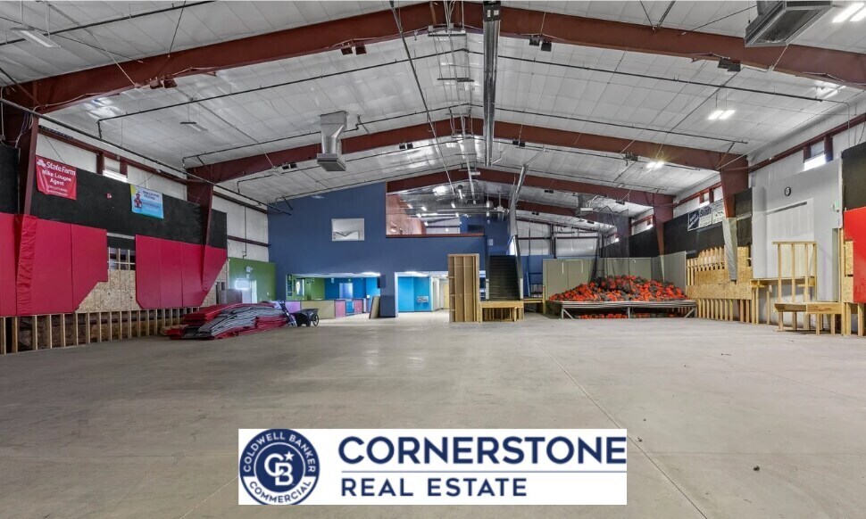 More Photos Of 4720 Lathrop Rd, Evansville Warehouse For Sale