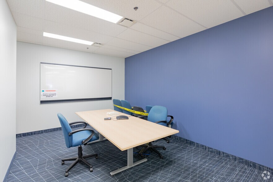More Photos Of 625 Cochrane Dr, Markham Office For Lease