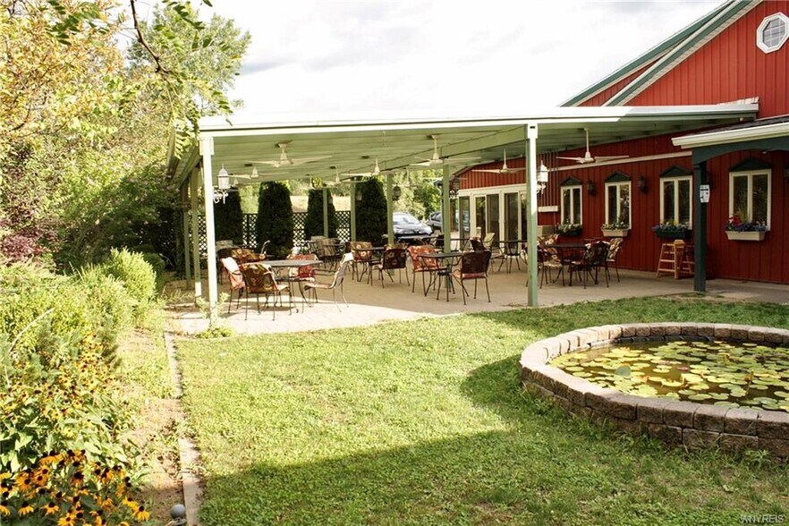 More Photos Of 3333 Lockport Olcott Rd, Newfane Restaurant For Sale