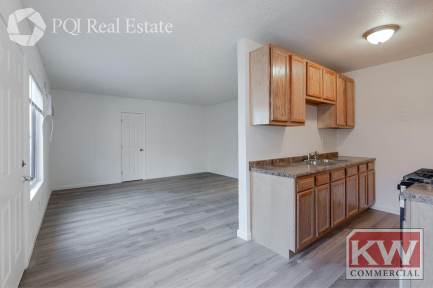 More Photos Of 1822 Bridge St, Los Angeles Apartments For Sale